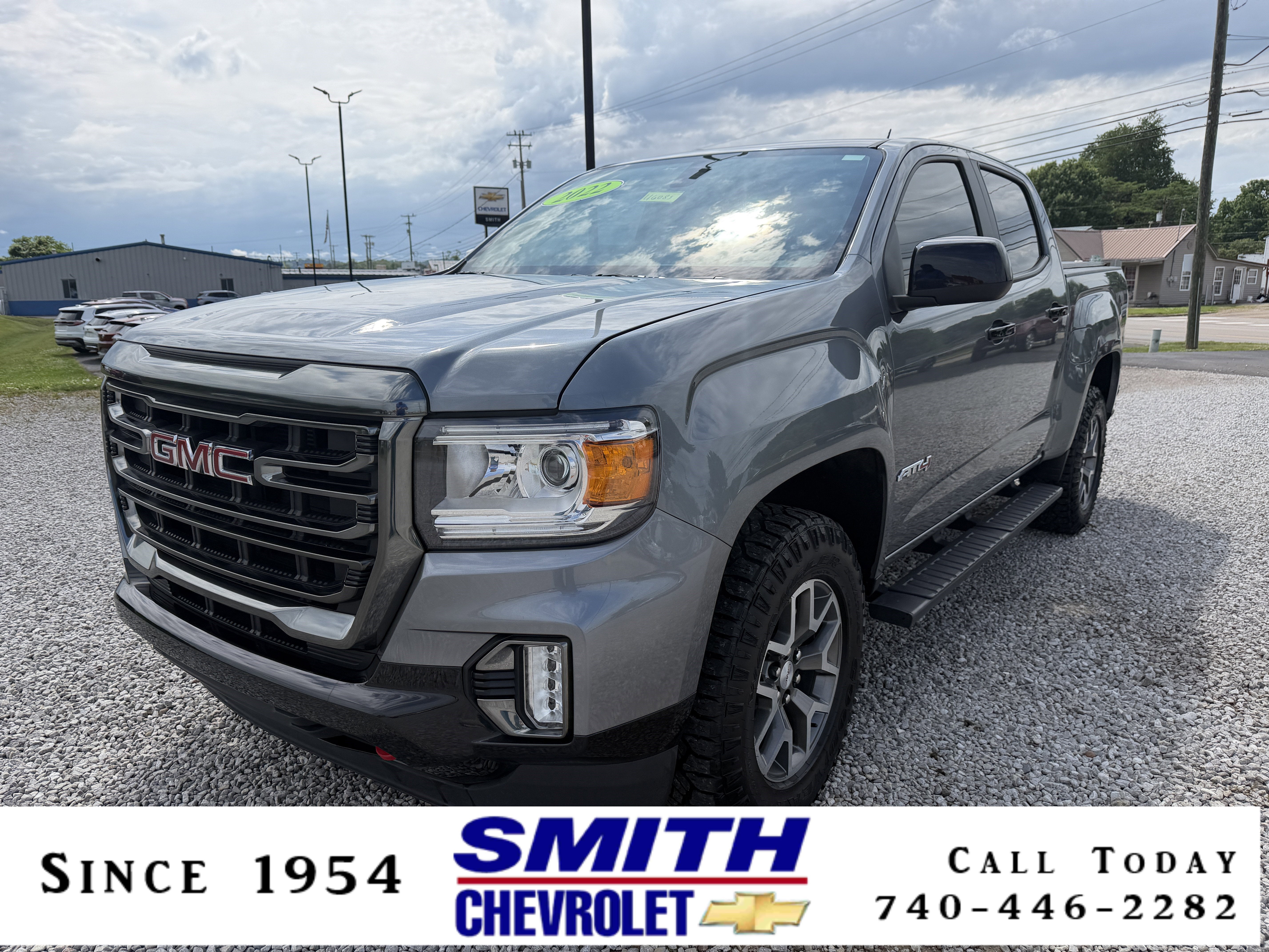 2022 GMC Canyon AT4 - Leather in Satin Steel Metallic — front three-quarter view